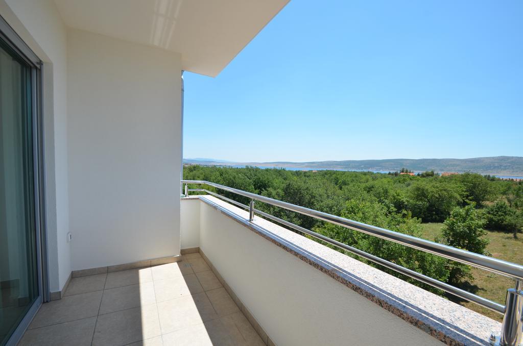 Apartment Anica Kuk สตารีกราด-ปาเคลนีซา ห้อง รูปภาพ