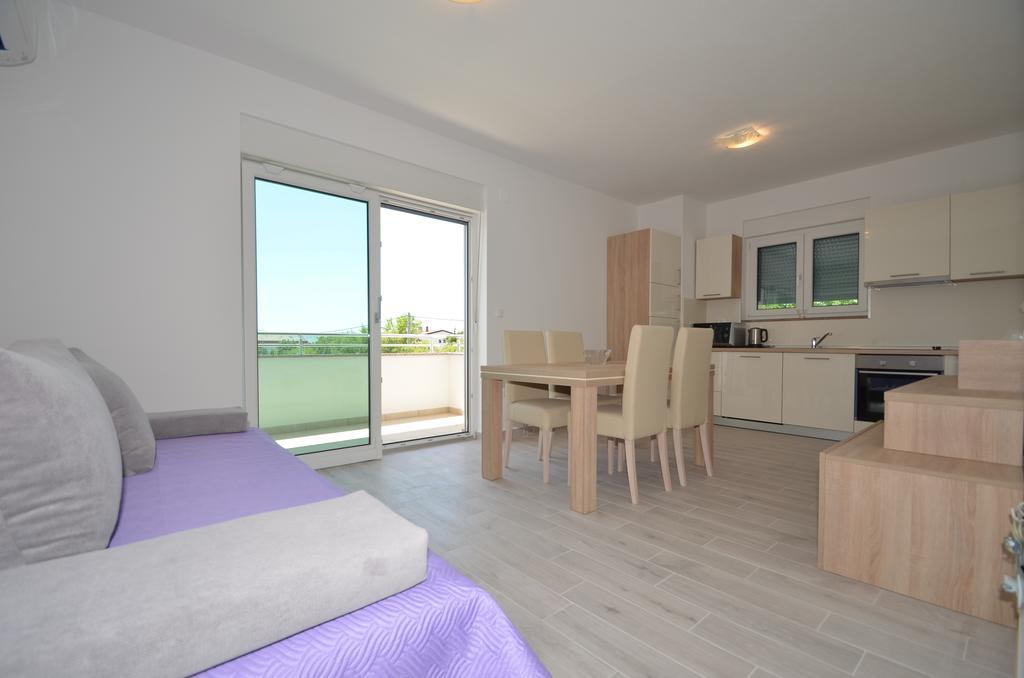 Apartment Anica Kuk สตารีกราด-ปาเคลนีซา ห้อง รูปภาพ