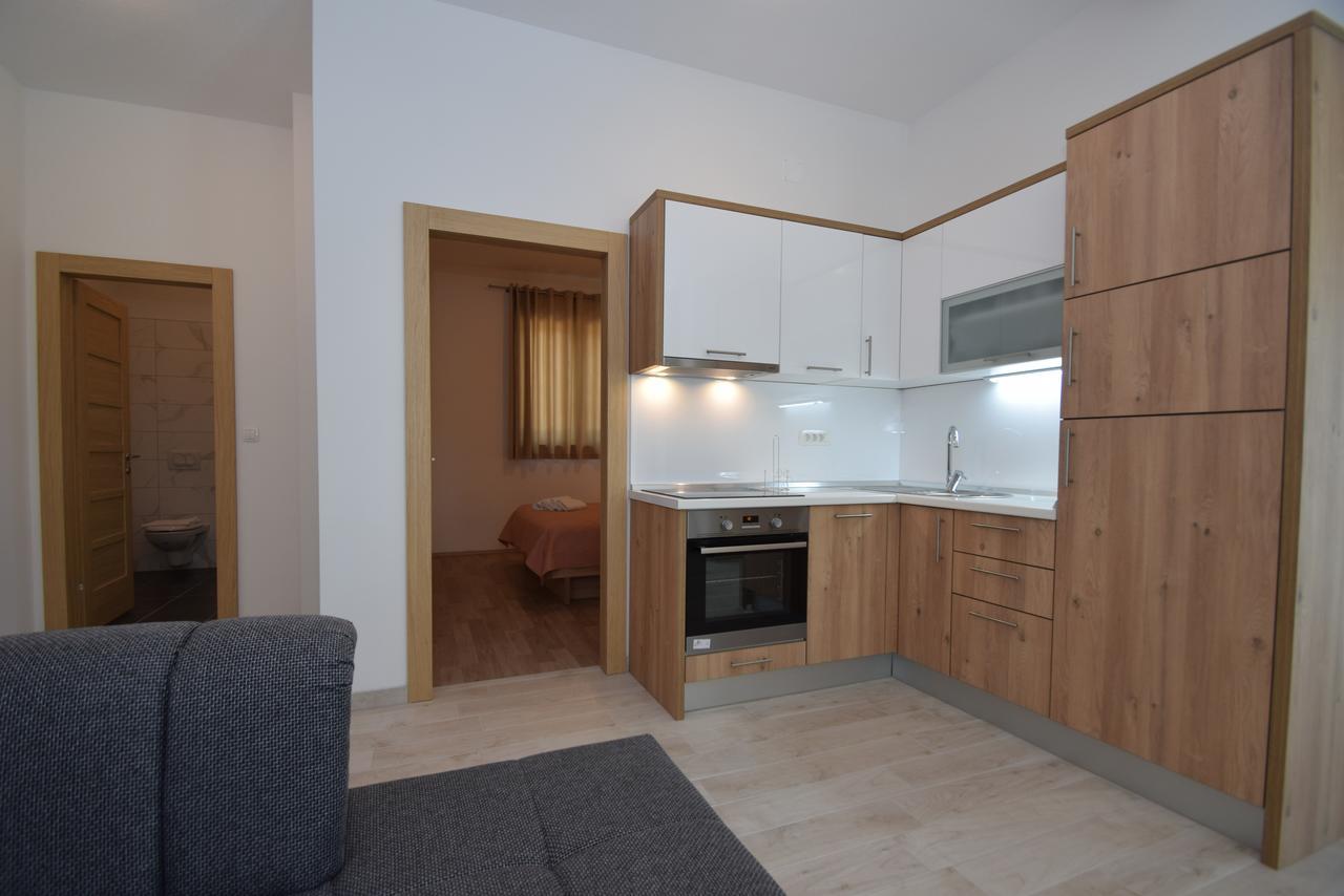 Apartment Anica Kuk สตารีกราด-ปาเคลนีซา ภายนอก รูปภาพ
