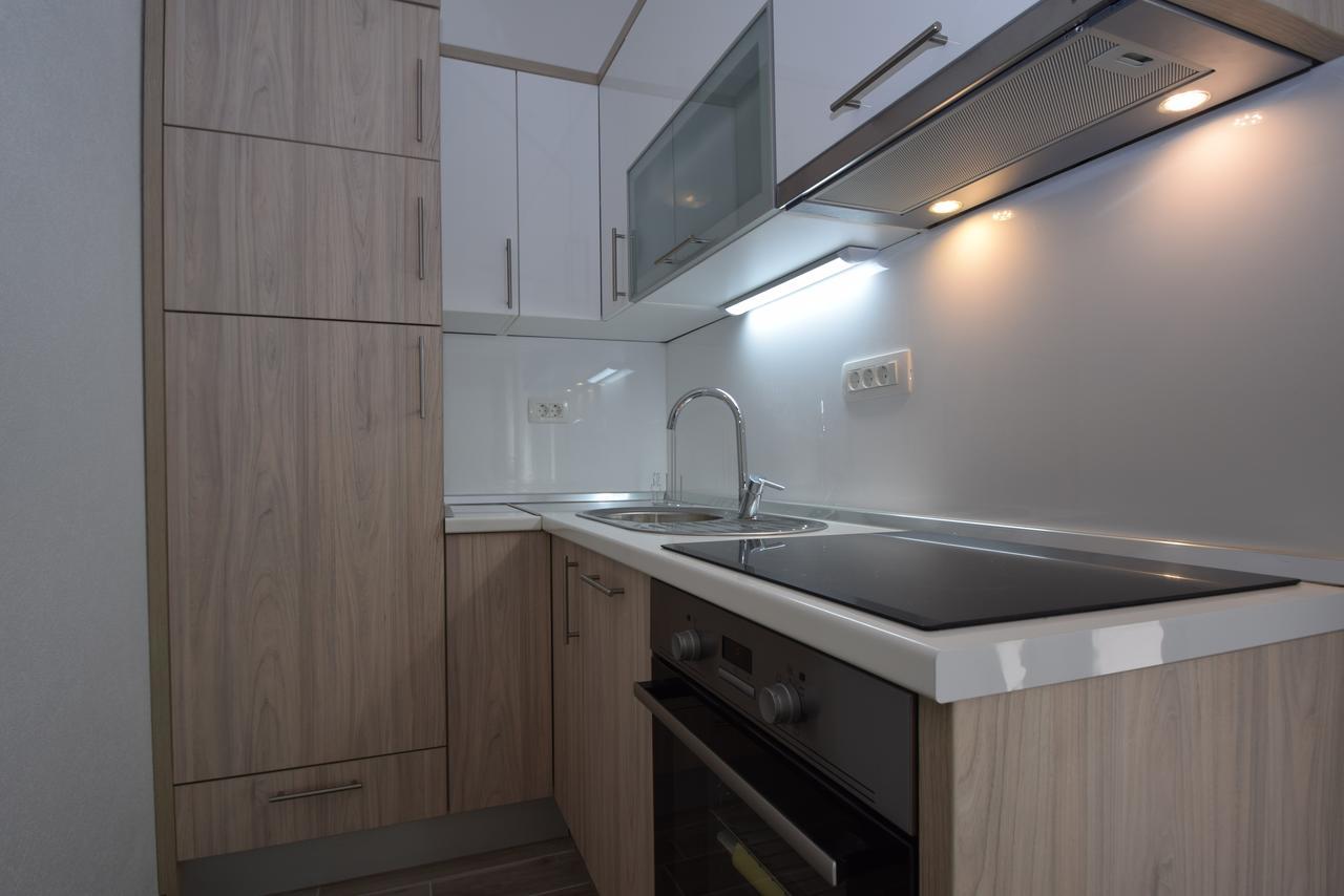 Apartment Anica Kuk สตารีกราด-ปาเคลนีซา ภายนอก รูปภาพ