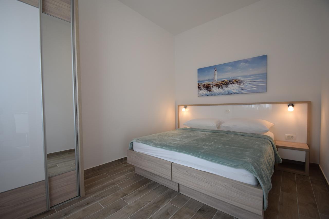 Apartment Anica Kuk สตารีกราด-ปาเคลนีซา ภายนอก รูปภาพ
