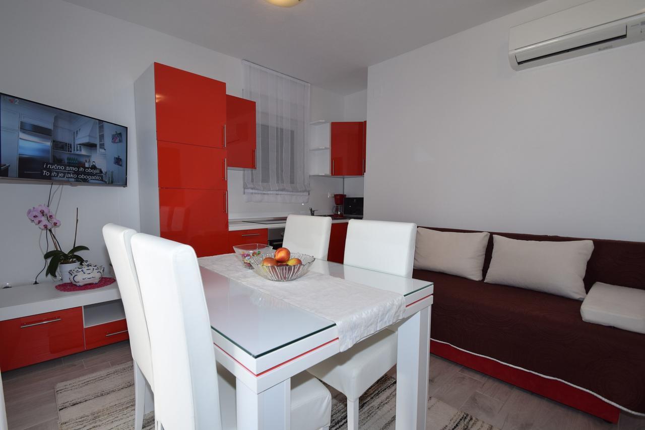 Apartment Anica Kuk สตารีกราด-ปาเคลนีซา ภายนอก รูปภาพ