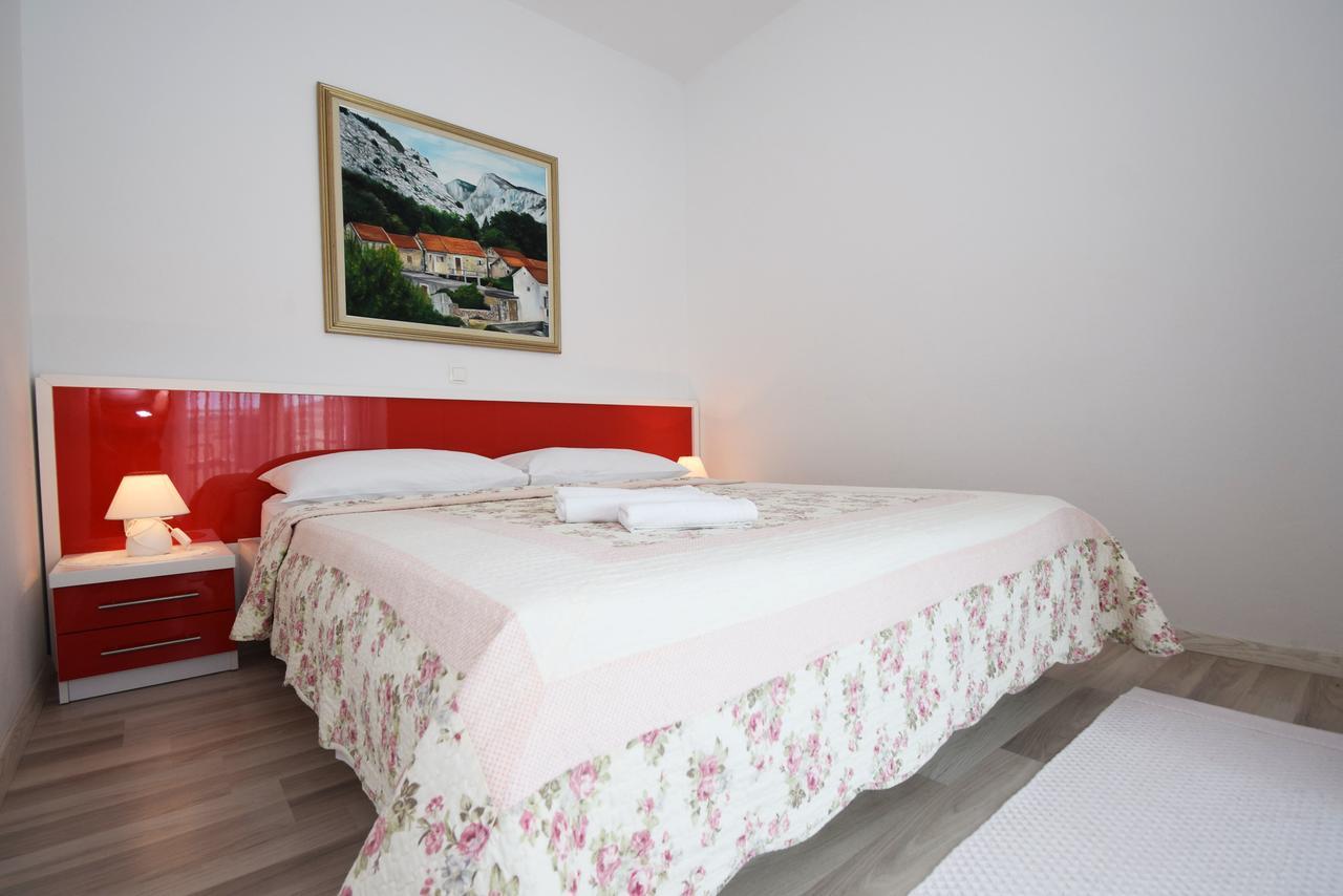 Apartment Anica Kuk สตารีกราด-ปาเคลนีซา ภายนอก รูปภาพ