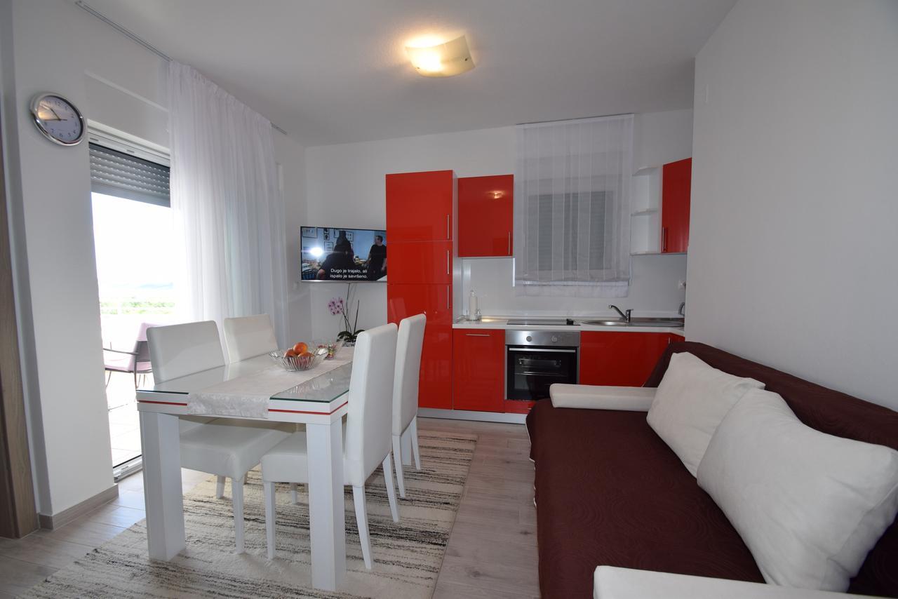Apartment Anica Kuk สตารีกราด-ปาเคลนีซา ภายนอก รูปภาพ